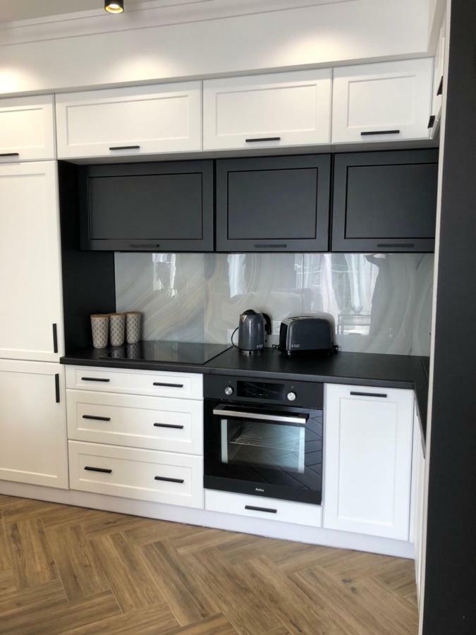 Family & Business Sauna Apartments No1 Lesny Nad Zalewem Cedzyna Unikat - 3 Bedroom With Private Sauna, Bath With Hydromassage, Terrace, Garage, Catering Options 키엘체 외부 사진