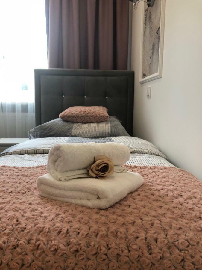 Family & Business Sauna Apartments No1 Lesny Nad Zalewem Cedzyna Unikat - 3 Bedroom With Private Sauna, Bath With Hydromassage, Terrace, Garage, Catering Options 키엘체 외부 사진