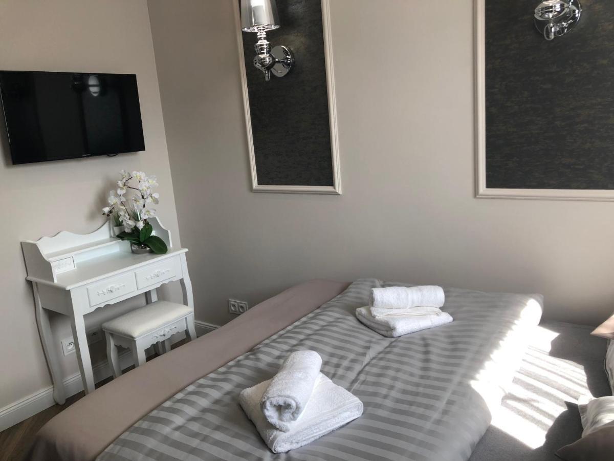 Family & Business Sauna Apartments No1 Lesny Nad Zalewem Cedzyna Unikat - 3 Bedroom With Private Sauna, Bath With Hydromassage, Terrace, Garage, Catering Options 키엘체 외부 사진